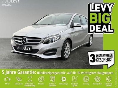 Gebraucht Mercedes B220 Urban 177 PS (130 kW) 2016 Polarsilber metalliclack Van / Kleinbus
