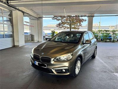 Gebraucht BMW 220 Active Tourer Luxury Line 190 PS (139 kW) 2016 Bronze Van / Kleinbus