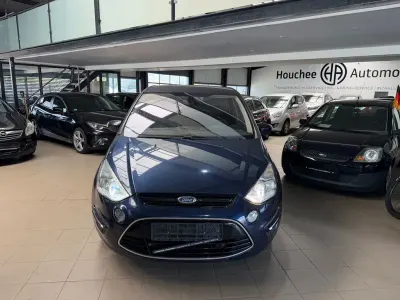 Gebraucht Ford S-MAX Titanium 140 PS (102 kW) 2012 Blau Van / Kleinbus