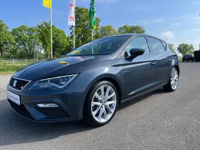 Używany Seat Leon FR Sport 150 KM (110 kW) 2020 Szary Sedan/Limuzyna