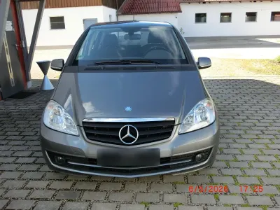 Gebraucht Mercedes A150 95 PS (69 kW) 2009 Grau Limousine
