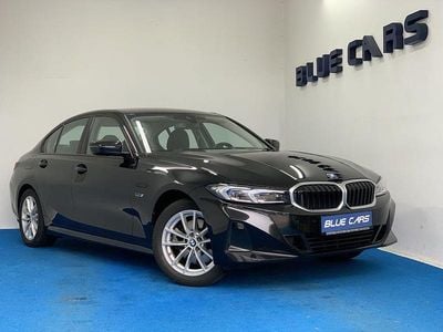 Saphirschwarz (metallic) Gebraucht 2022 BMW 320e Limousine | 26.900 € (Fairer Preis)
