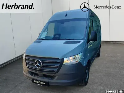 Gebraucht Mercedes Sprinter 170 PS (125 kW) 2025 Grau Van
