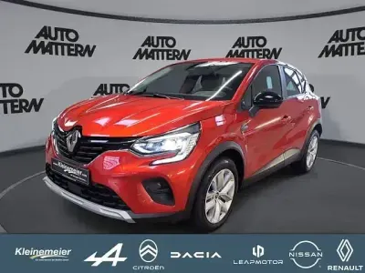 Gebraucht Renault Captur Play 140 PS (102 kW) 2022 Rot SUV