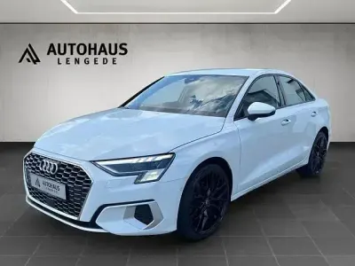 Gebraucht Audi A3 Sport 150 PS (110 kW) 2021 Weiß Limousine