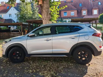 Gebraucht Hyundai Tucson 136 PS (100 kW) 2016 Silber SUV