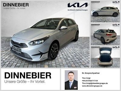 Gebraucht Kia Ceed Spirit 160 PS (117 kW) 2023 Sparklingsilber metallic Kleinwagen