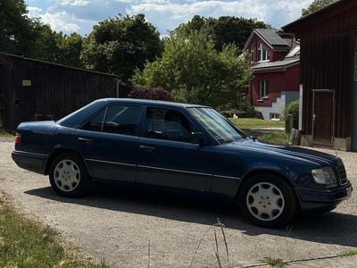 Second-hand Mercedes E420 279 CP (205 kW) 1993 Albastru Berlinǎ