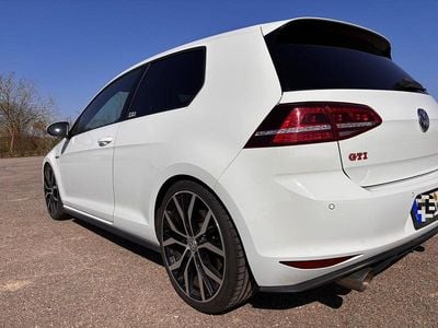 Usata VW Golf VII GTI 230 CV (169 kW) 2016 Bianco Berlina