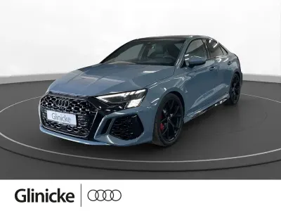 Gebraucht Audi RS3 Ambiente 400 PS (294 kW) 2024 Kemoragrau metallic Limousine