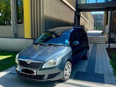 Second-hand Skoda Roomster Ambition 86 CP (63 kW) 2015 Gri Monovolum