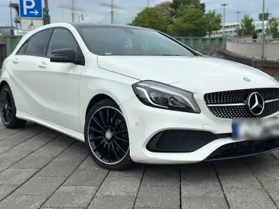 Gebraucht Mercedes A180 AMG 109 PS (80 kW) 2016 Weiß Kleinwagen