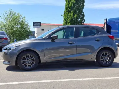 Gebraucht Mazda 2 Prime-Line 75 PS (55 kW) 2021 Grau Limousine