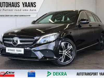 Gebraucht Mercedes C300 Avantgarde 245 PS (180 kW) 2019 Schwarz Kombi