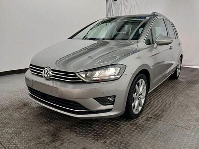 Grau Gebraucht 2017 VW Golf Sportsvan Highline Van / Kleinbus | 16.350 € (Etwas zu teuer)