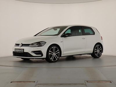Gebraucht VW Golf VII Highline 150 PS (110 kW) 2018 Oryxweiß perlmutteffekt Limousine