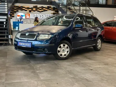 Gebraucht Skoda Fabia 80 PS (58 kW) 2007 Blau Limousine
