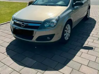 Gebraucht Opel Astra 105 PS (77 kW) 2006 Grau Kombi