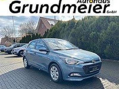Gebraucht Hyundai i20 GO! 75 PS (55 kW) 2017 Blau Kleinwagen