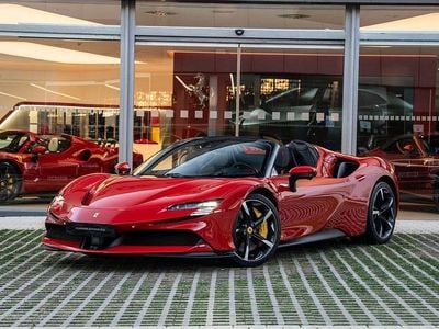 Gebraucht Ferrari SF90 2025 Rot Cabrio