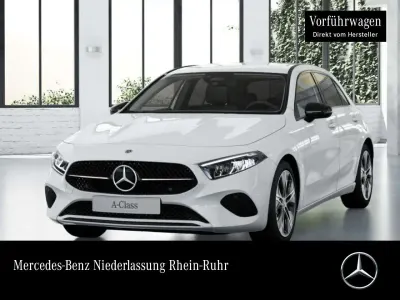 Gebraucht Mercedes A180 AMG 136 PS (100 kW) 2025 Polarweiß Limousine