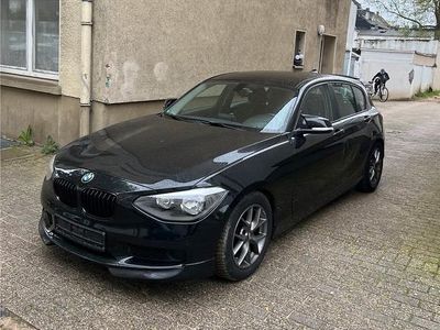 Gebraucht BMW 114 105 PS (77 kW) 2013 Schwarz Kleinwagen