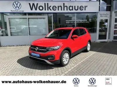 Gebraucht VW T-Cross Life 116 PS (85 kW) 2019 Flashrot SUV