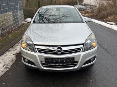 Gebraucht Opel Astra Innovation 116 PS (85 kW) 2009 Silber Limousine