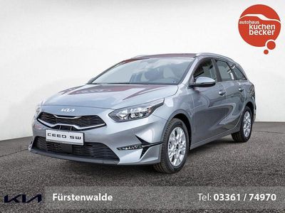 Neu Kia Ceed Sportswagon 140 PS (102 kW) 2025 Grau Kombi