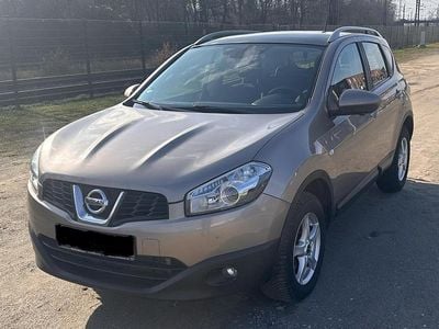 Gebraucht Nissan Qashqai 150 PS (110 kW) 2012 Gold SUV