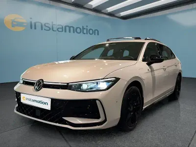 Gebraucht VW Passat 272 PS (200 kW) 2025 Weiß Kombi