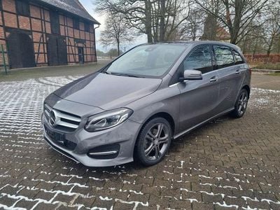 Gebraucht Mercedes B200 136 PS (100 kW) 2015 Grau Van / Kleinbus