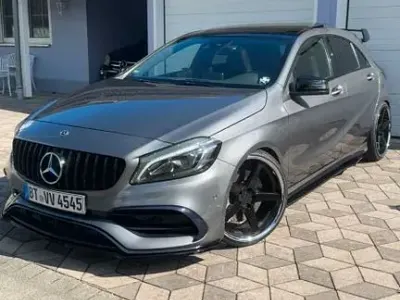 Używany Mercedes A45 AMG AMG 381 KM (280 kW) 2018 Szary Sedan/Limuzyna