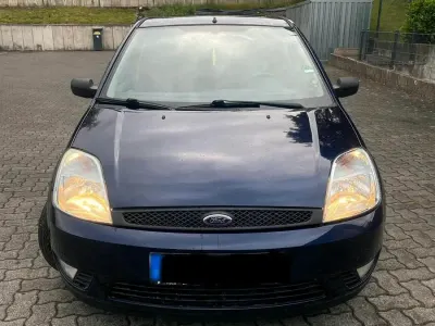 Gebraucht Ford Fiesta 80 PS (58 kW) 2003 Blau Kleinwagen