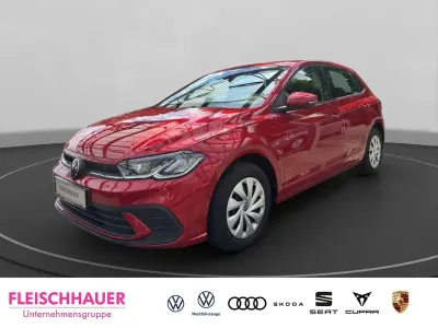 Używany VW Polo Life 95 KM (69 kW) 2022 Czerwony Hatchback