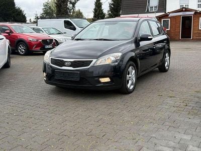 Gebraucht Kia Ceed Spirit 116 PS (85 kW) 2011 Schwarz Kleinwagen