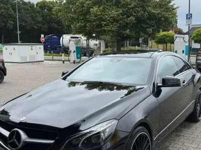Gebraucht Mercedes E250 Sport Edition 204 PS (150 kW) 2015 Schwarz Coupé