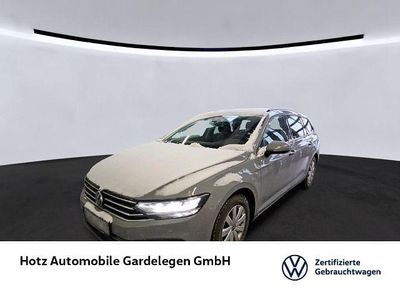 Gebraucht VW Passat Conceptline 150 PS (110 kW) 2023 Mondsteingrau Kombi