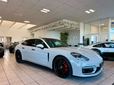 Occasion Porsche Panamera GTS Sport Turismo 480 PK (353 kW) 2022 Grijs Sedan