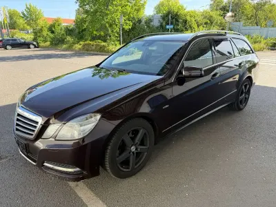 Używany Mercedes E350 Avantgarde 265 KM (194 kW) 2011 Brązowy Kombi