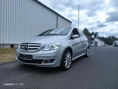 Mercedes B200