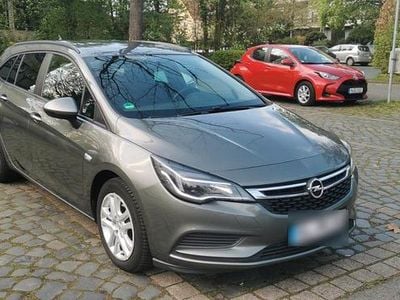 Usata Opel Astra Edition 95 CV (69 kW) 2017 Grigio Station wagon