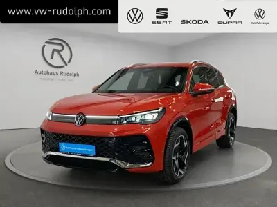 Używany VW Tiguan R-line 193 KM (141 kW) 2024 Czerwony SUV