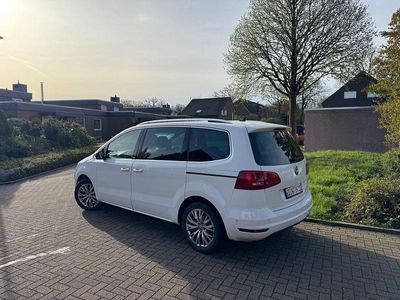 Second-hand VW Sharan 170 CP (125 kW) 2012 Alb Monovolum