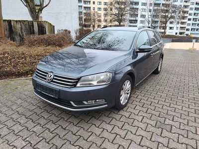 Gebraucht VW Passat Comfortline 105 PS (77 kW) 2011 Grau Kombi