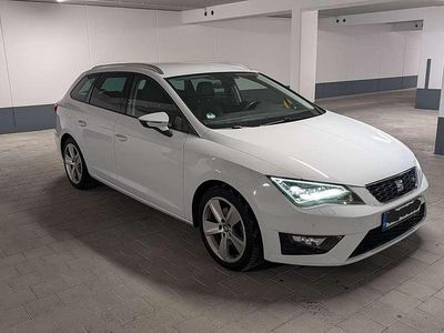 Weiß Gebraucht 2016 Seat Leon ST FR Kombi | 8.499 € (Fairer Preis)