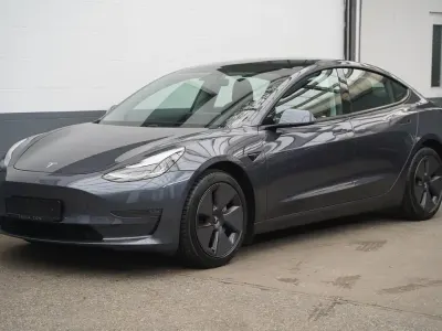 Usata Tesla Model 3 Standard Range 208 kW (283 CV) 2021 Grigio Berlina