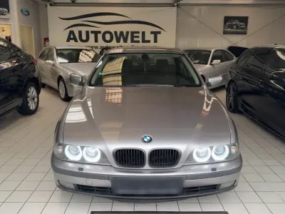 Gebraucht BMW 523 170 PS (125 kW) 2000 Grau Limousine