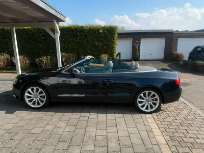 Gebraucht Audi A5 Cabriolet Design 220 PS (161 kW) 2014 Blau Cabrio
