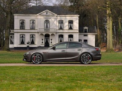 Gebraucht Maserati Ghibli 581 PS (427 kW) 2024 Grau Limousine